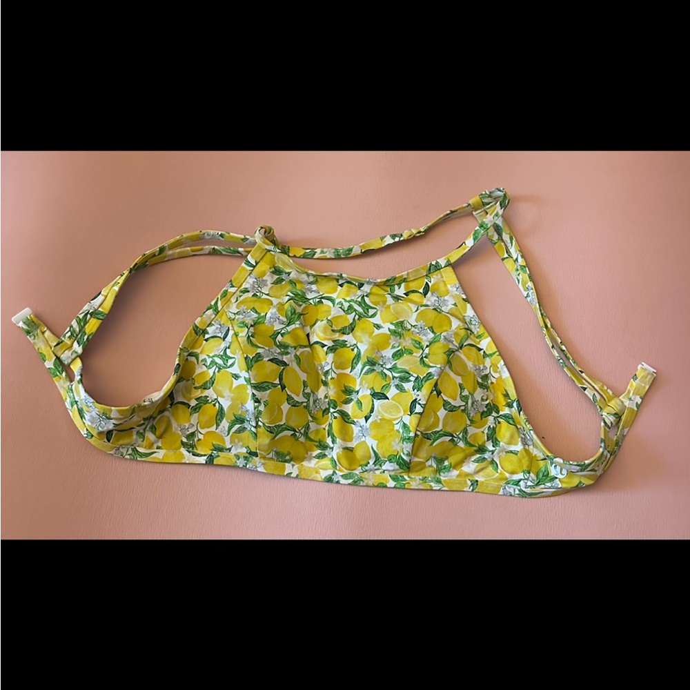 lululemon lemon print swimsuit top 💛